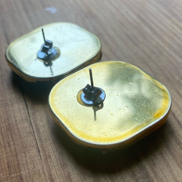 Vintage | Floral Gold-tone Fabric PiercedEarrings - Picture 3 of 7